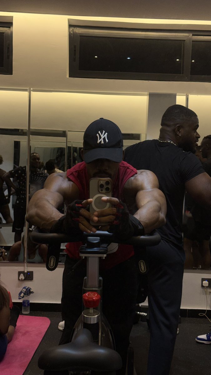 Hamzat III tweet media