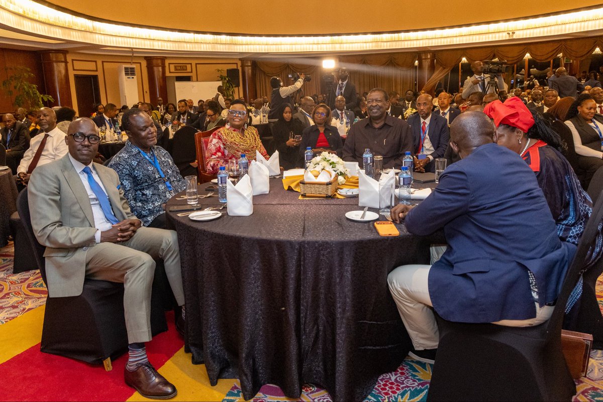 SingoeiAKorir's tweet photo. Last night, we hosted our ambassadors to dinner and were privileged to listen to the Chief Justice of the Republic @CJMarthaKoome as she articulated her views on the role of Kenya’s judiciary in foreign policy. We shall continue to position Kenya as a jurisdiction with a predictable judicial system aligned with respect for the rule of law; preconditions for local and foreign investments. @ForeignOfficeKE