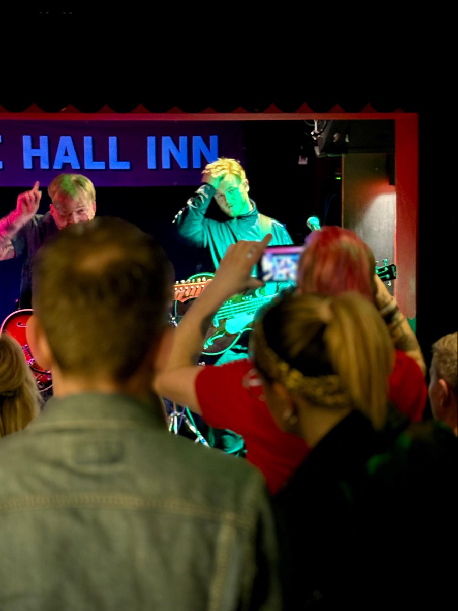 The Light Show tweet media