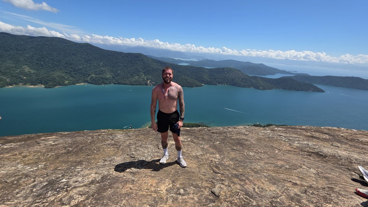 Valiserra tweet media