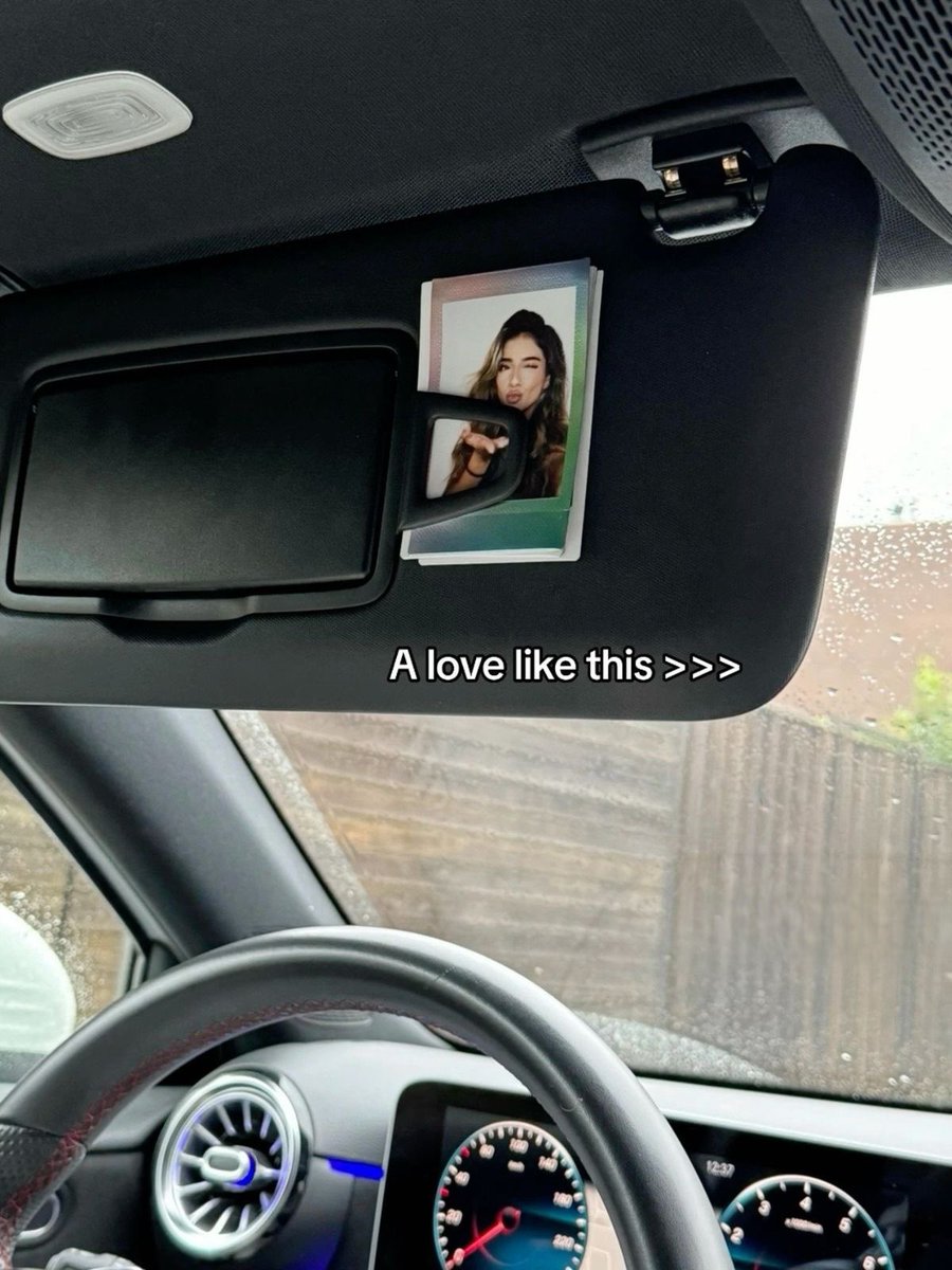 vintagelover tweet media