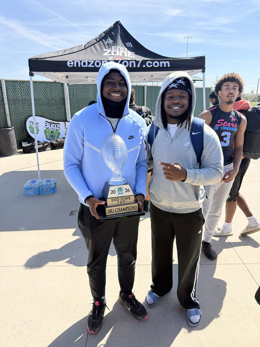 𝑂𝑚𝑎𝑟𝑖 𝐵𝑜𝑜𝑘𝑒𝑟 ✞ tweet media