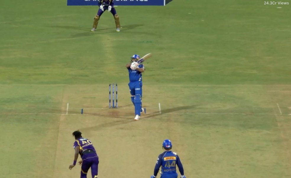 abcricinfo04's tweet photo. Rohit Sharma cooked Under 18 FC today 😭❤️

- Dream for Kohli Saab to play like this. https://t.co/yLGUcL8FLm