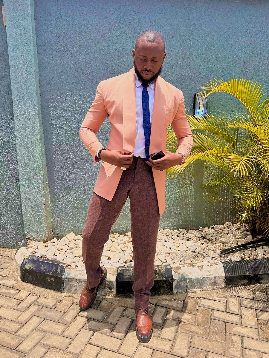 HUSBAND OF SHOLA tweet media