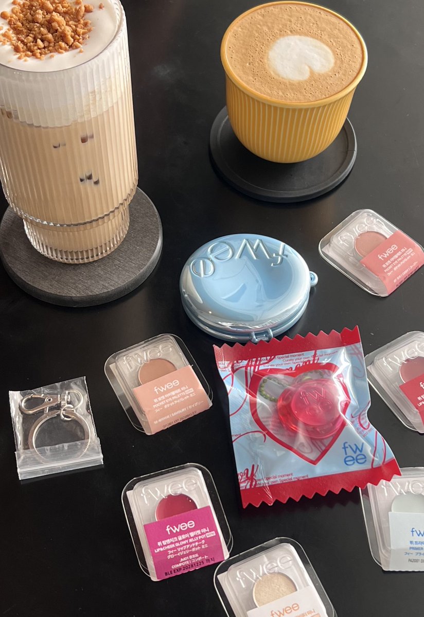 Fish&Fangs tweet media