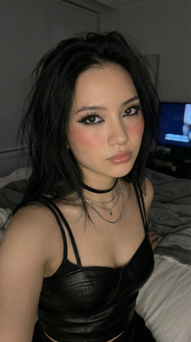 Selena Monroe tweet media