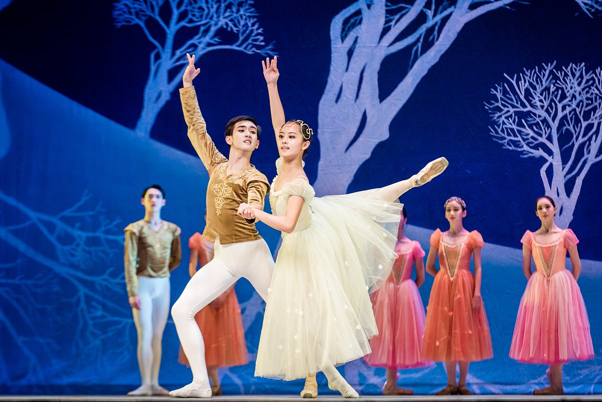 simona valentina vat tweet media