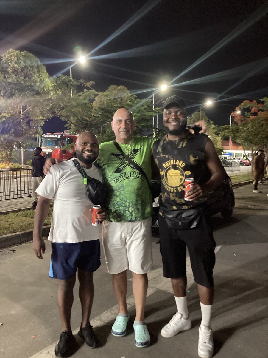 it’s Vicente 🎙️ tweet media