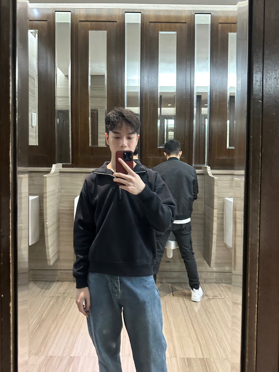 urxiaolong's tweet photo. aku furap si 💜 https://t.co/PpMoFqft7E
