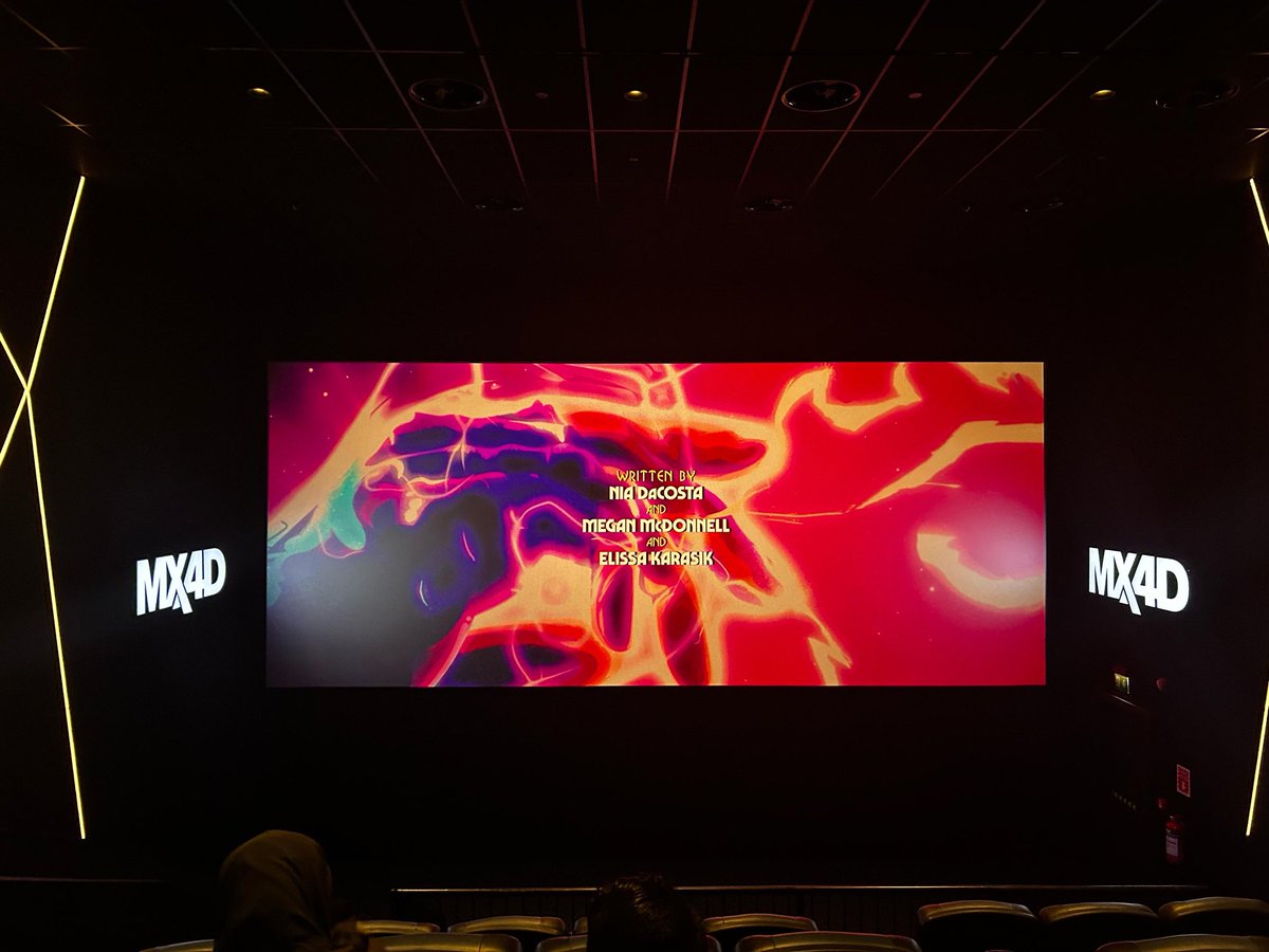 يَــ ™ | 📍 tweet media