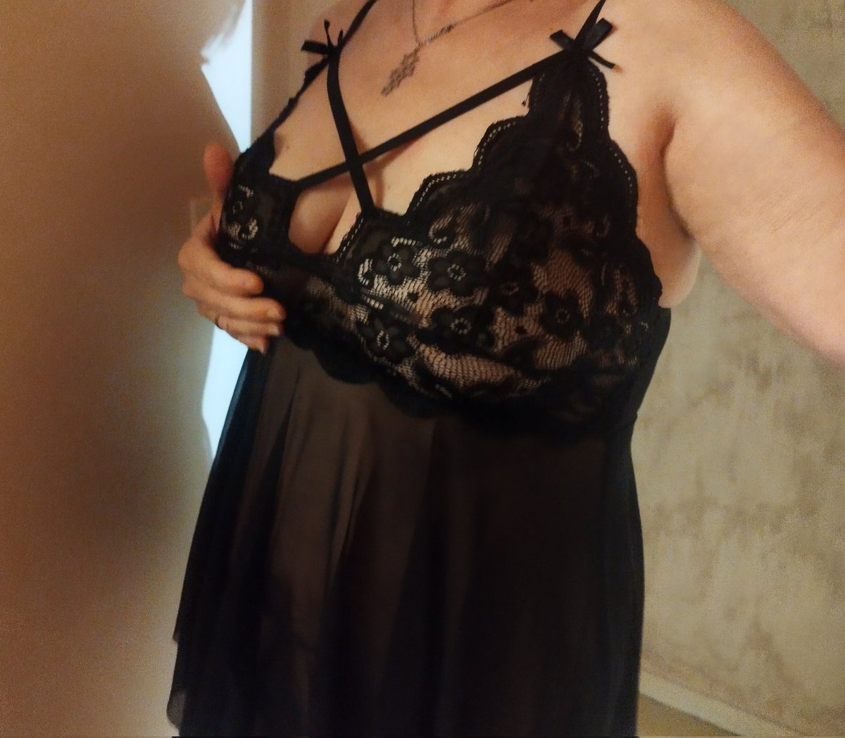 Couple 60 tweet media