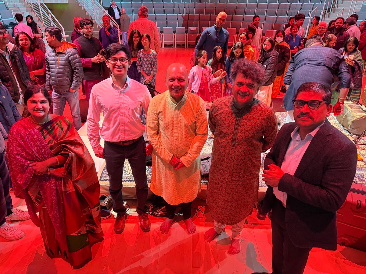 IndiainBoston tweet media