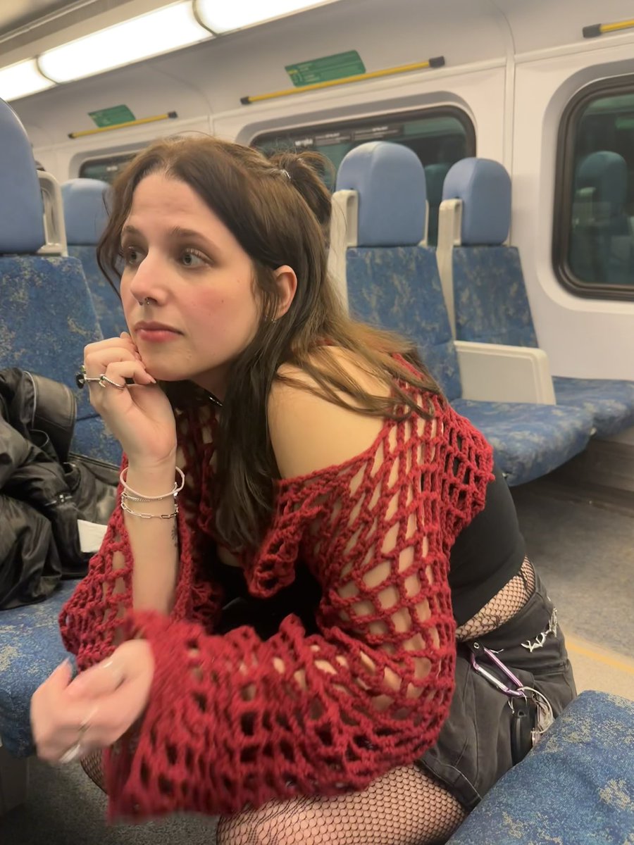 ₊˚꩜ 𝐫𝐲 ✮˚₊🍉 tweet media