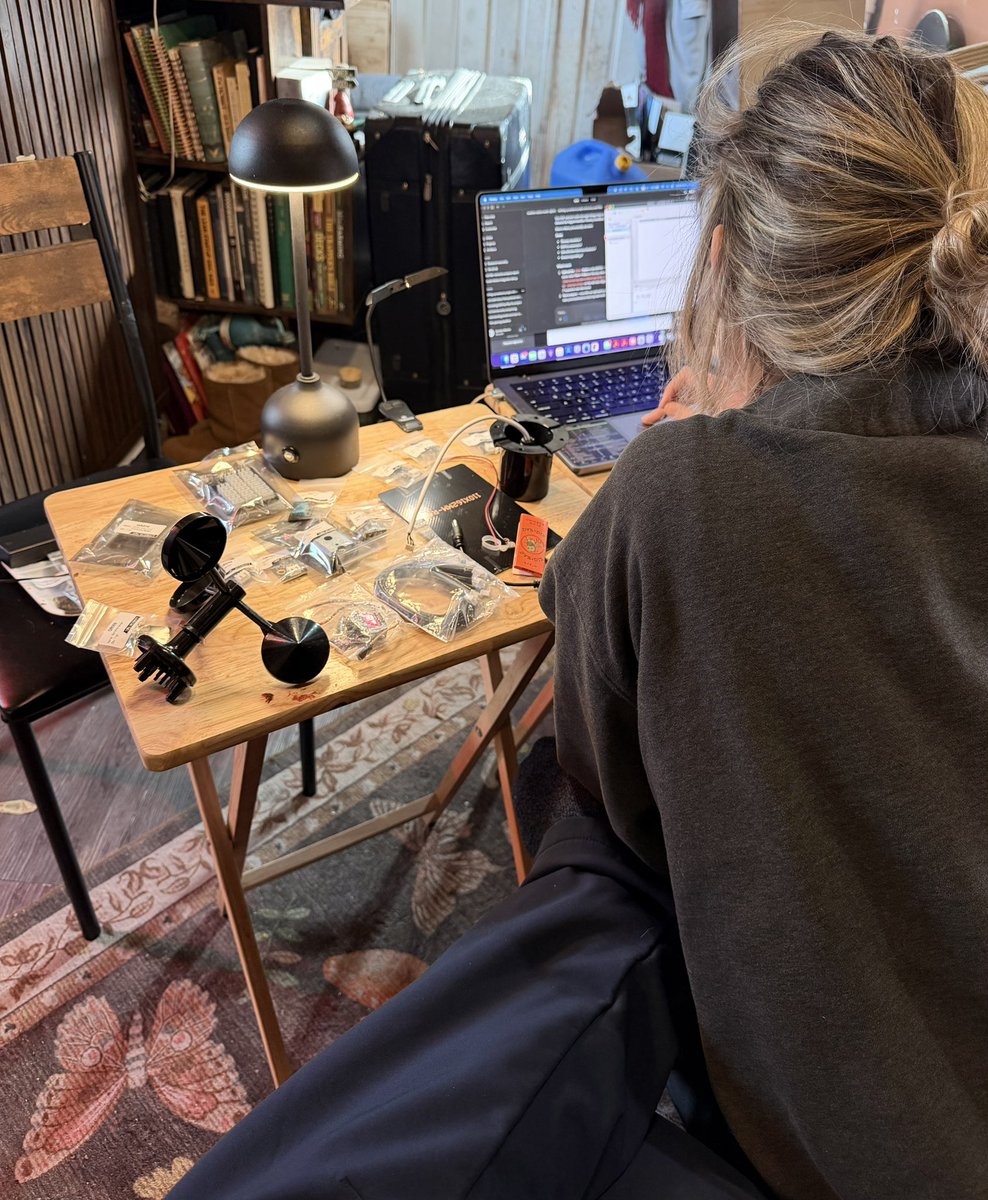 Alaska Offgrid tweet media