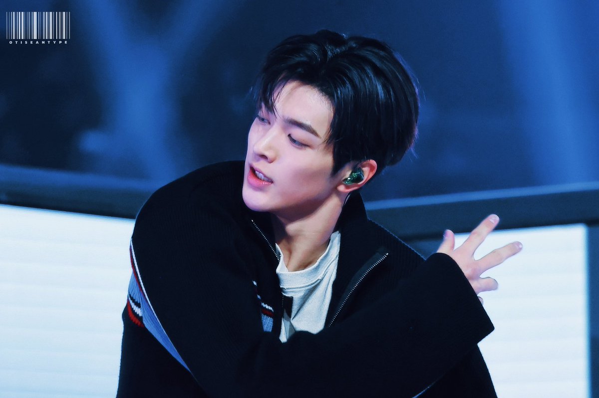 𝐎𝐓𝐈𝐒 tweet media