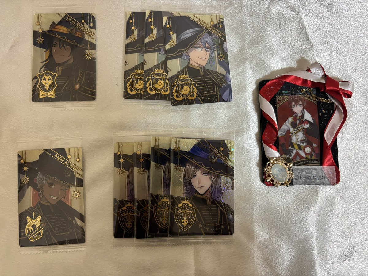 kayo06261935's tweet photo. ツイステ ウエハース ブルーム 交換

求:リドル(友人分ジェイド)>定価+送料
譲:Nレオナ2ジャック4ラギー4 4ヴィル1エペル1ルーク5ジャミル5オルト4セベク7リリア6
箔 レオナ1アズール3カリム1ヴィル4

⟡交換の場合1点〜◎
⟡讓渡はキャラごと優先
⟡1部お声掛け中
⟡郵送のみ
⬇️ https://t.co/2fFSX74LDI