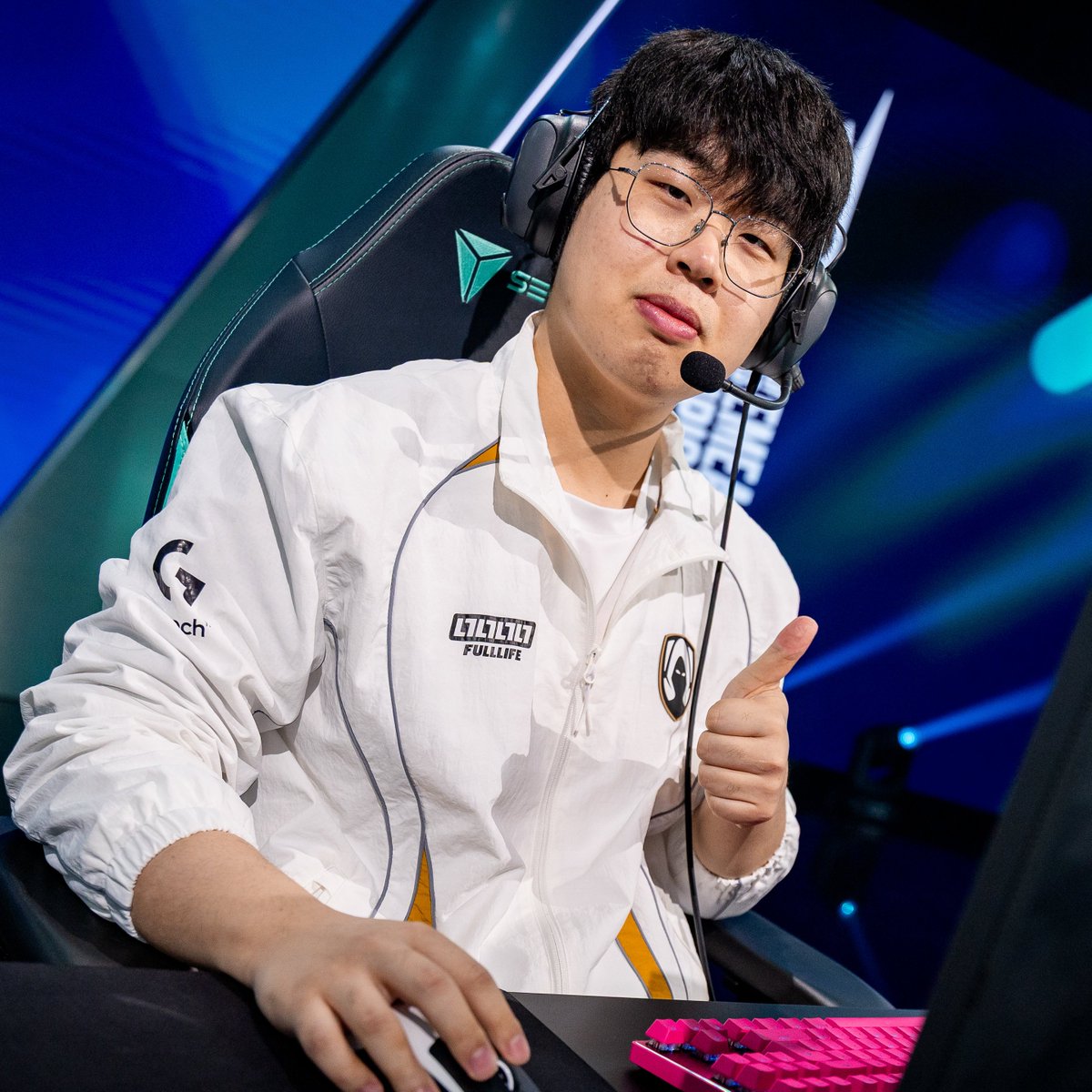 LEC tweet media