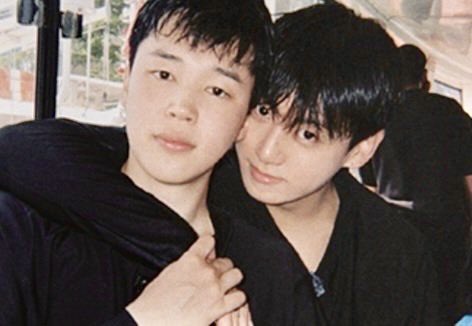 ally🌌 is SWIMMING | ⊙⊝⊜ tweet media