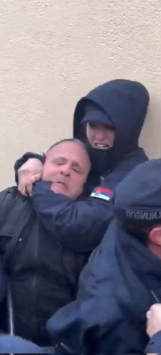 Перса tweet media