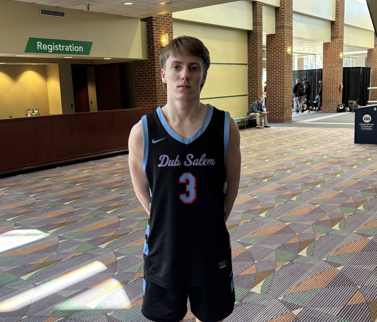 davis_mccarn's tweet photo. CP Perry is a sniper from deep. He can rattle them off in a hurry. Perry also has really good instincts as a guard and found multiple teammates for easy buckets. https://t.co/48F3O0dsOU