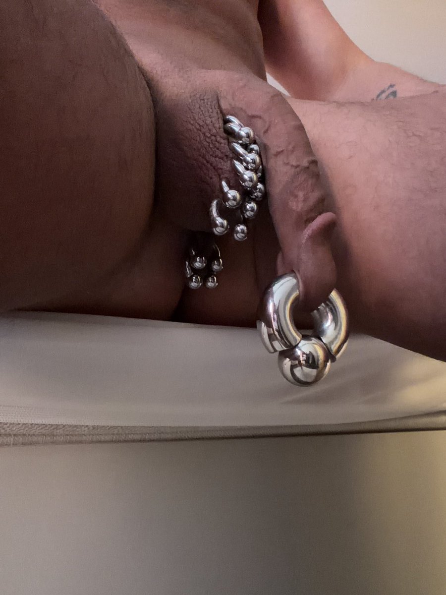 Deviant37 tweet media