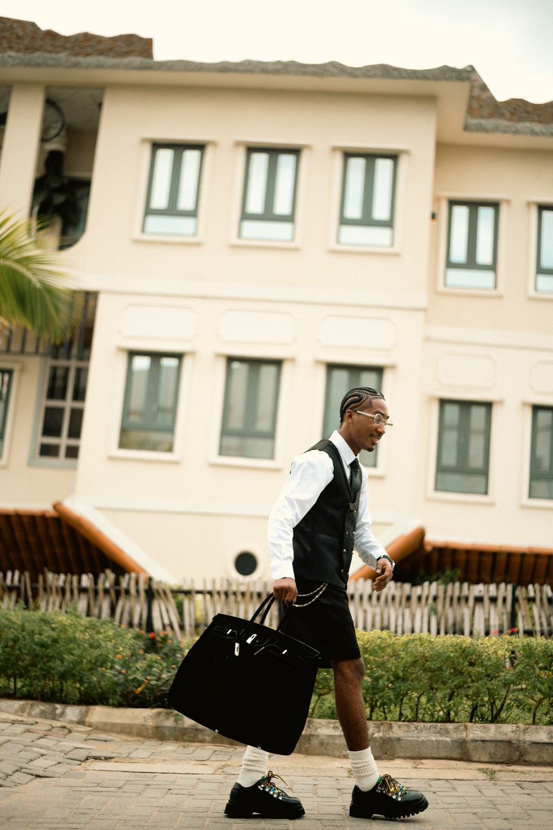 adesokan kehinde Hussain tweet media