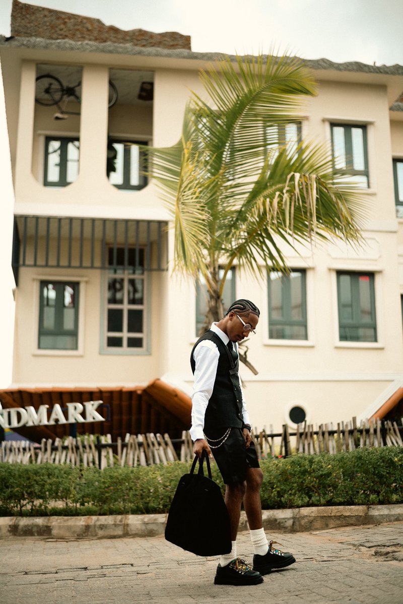 adesokan kehinde Hussain tweet media