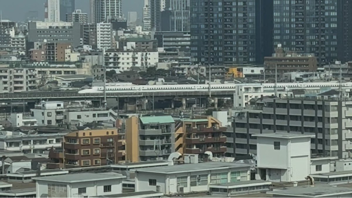 SpringArt39's tweet photo. ホテルメトロポリタン大井町トラックスのトラックスビュー
新幹線も電車も飛行機も見るのに忙しい嬉しい景色でした https://t.co/wGOpGY2YFK