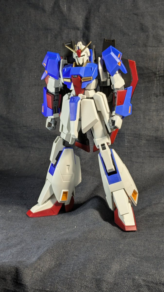 R・ヒューガ tweet media