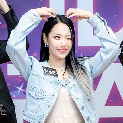 ♡KARD♡ #Bm #Somin #JiWoo #JSeph tweet media