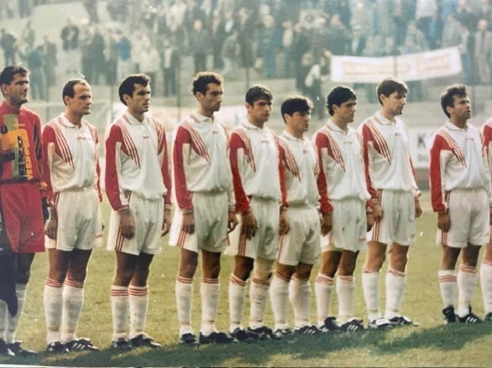 123456gs's tweet photo. GÜMÜŞHANESPOR ❤️🤍 https://t.co/bO2gHa6Osl