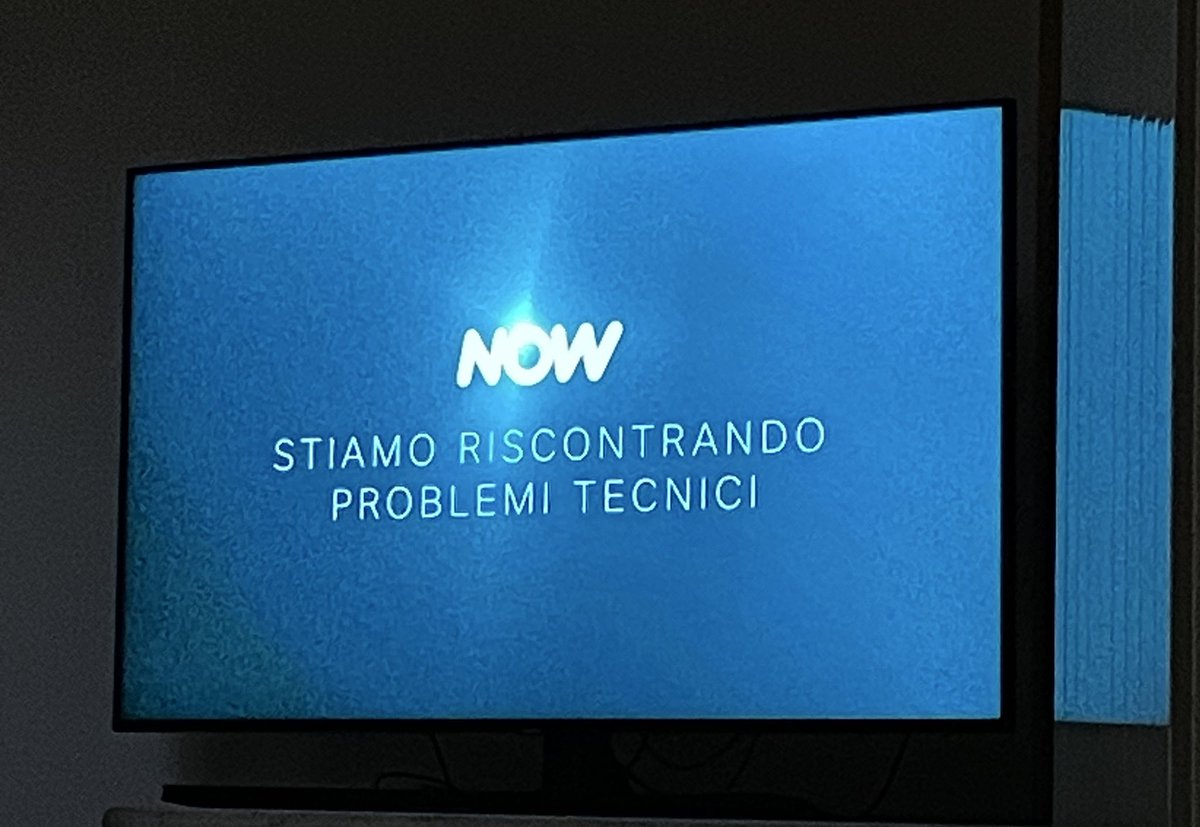 saraaxdl's tweet photo. che piaga vedere le gare così @NOWTV_It #nowtv #Skysportmotogp https://t.co/y0rCYgBeIR