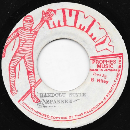 lionvibes's tweet photo. Starts 8am uk time tomorrow at https://t.co/CeHwRqk32n and then runs daily until Thursday over 120 beautiful original press #rootsreggae #reggaecollector #dub #45s #70s #augustuspablo #leeperry #blackark #nineytheobserver #joegibbs #channelone #bunnylee https://t.co/jlNOIzn85l