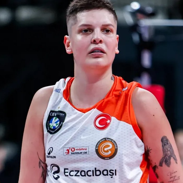 gibbybaris's tweet photo. 🇹🇷 Sultanlar Ligi Yarı Final 1. Maç

🟠 Eczacıbaşı ⚔️ Vakıfbank 🟡

⚡️ Yarın 20.00 x TRT Spor ⭐️ https://t.co/M5RjeaMRrr