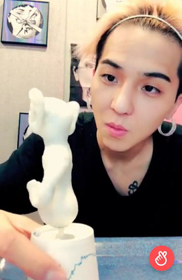 military evader lover tweet media