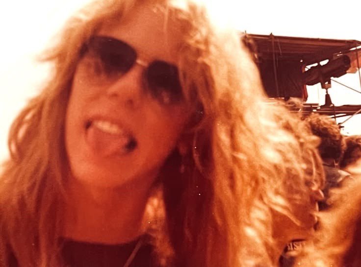 Hetfieldstaine Archive tweet media