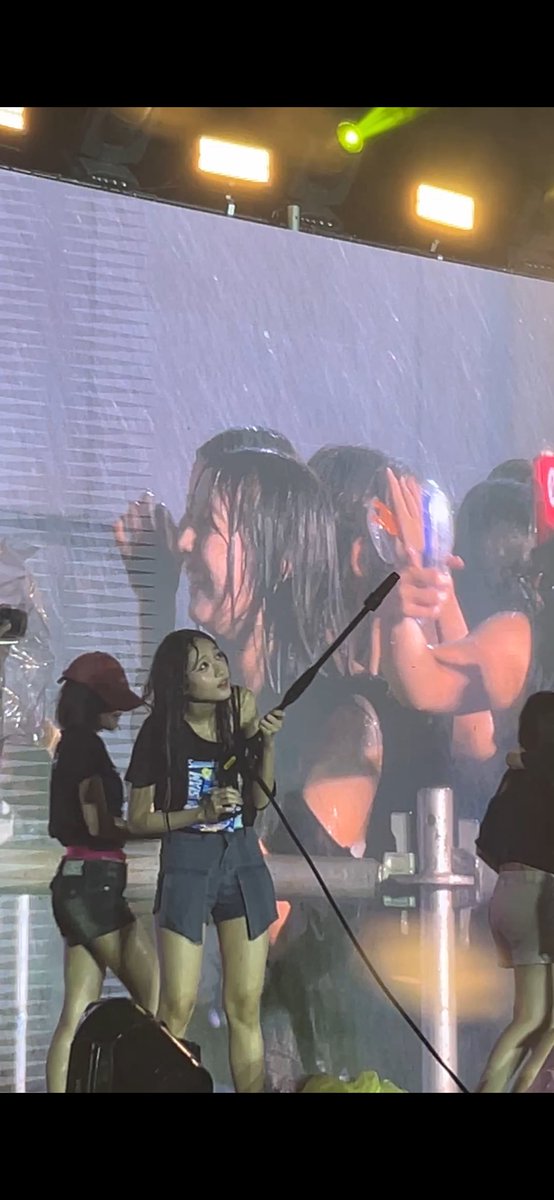 AdBee_HPN48's tweet photo. เอ๊ ฉีดยังไงน้า                   จัดไปดิฮ้าบ

#PalmmyBNK48
#BNK48CGM48SummerFest2026 https://t.co/5WgWLC9vrC