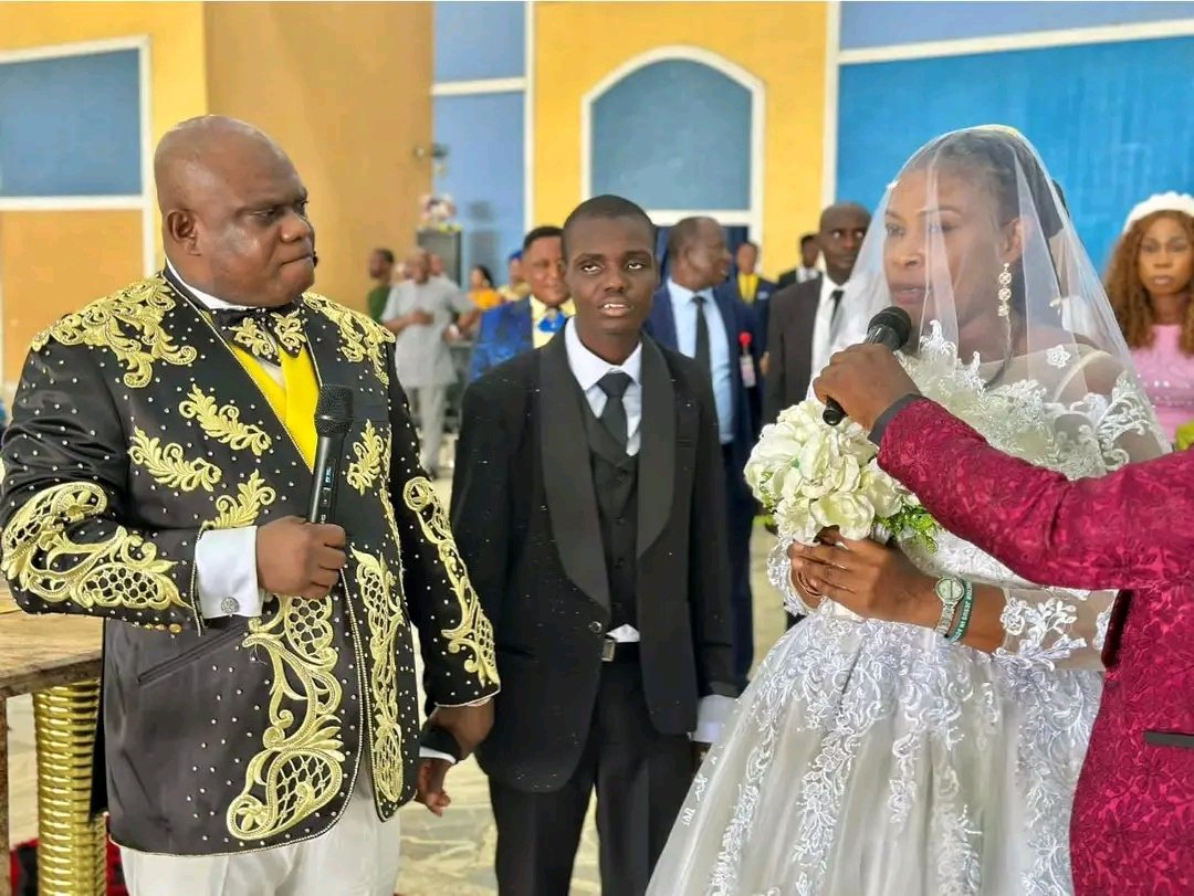 ChisomSuccess13's tweet photo. Man is life
Husband is everything 
Congratulations 🎉🎉 https://t.co/gEIT3L9R3p