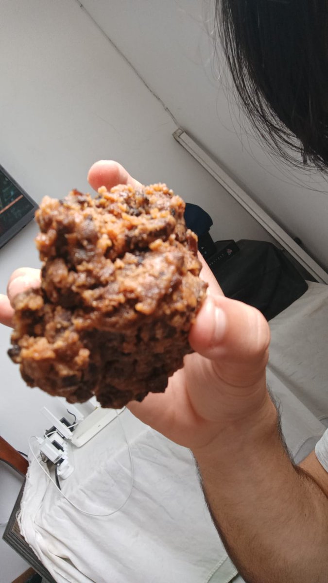 lambisgoia3000 tweet media