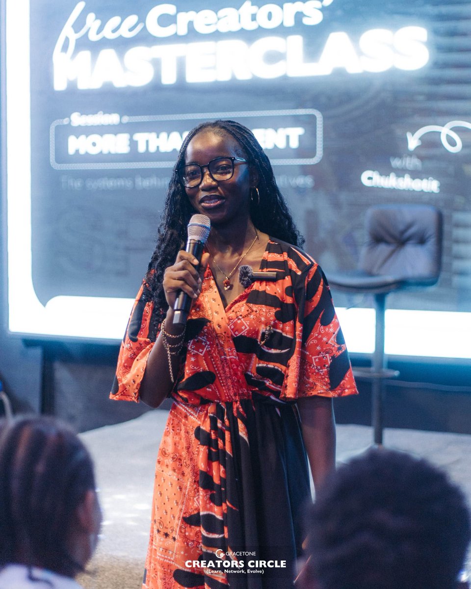 Theredcc★ tweet media