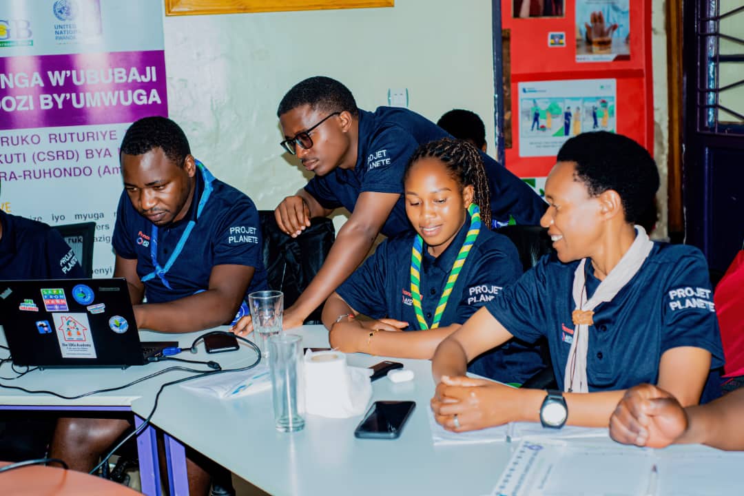 PROJET PLANETE RWANDA tweet media