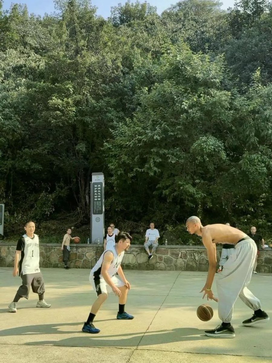 Sports Pictures That Go Hard tweet media