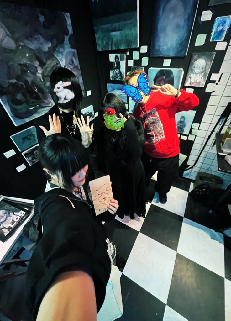 せな tweet media
