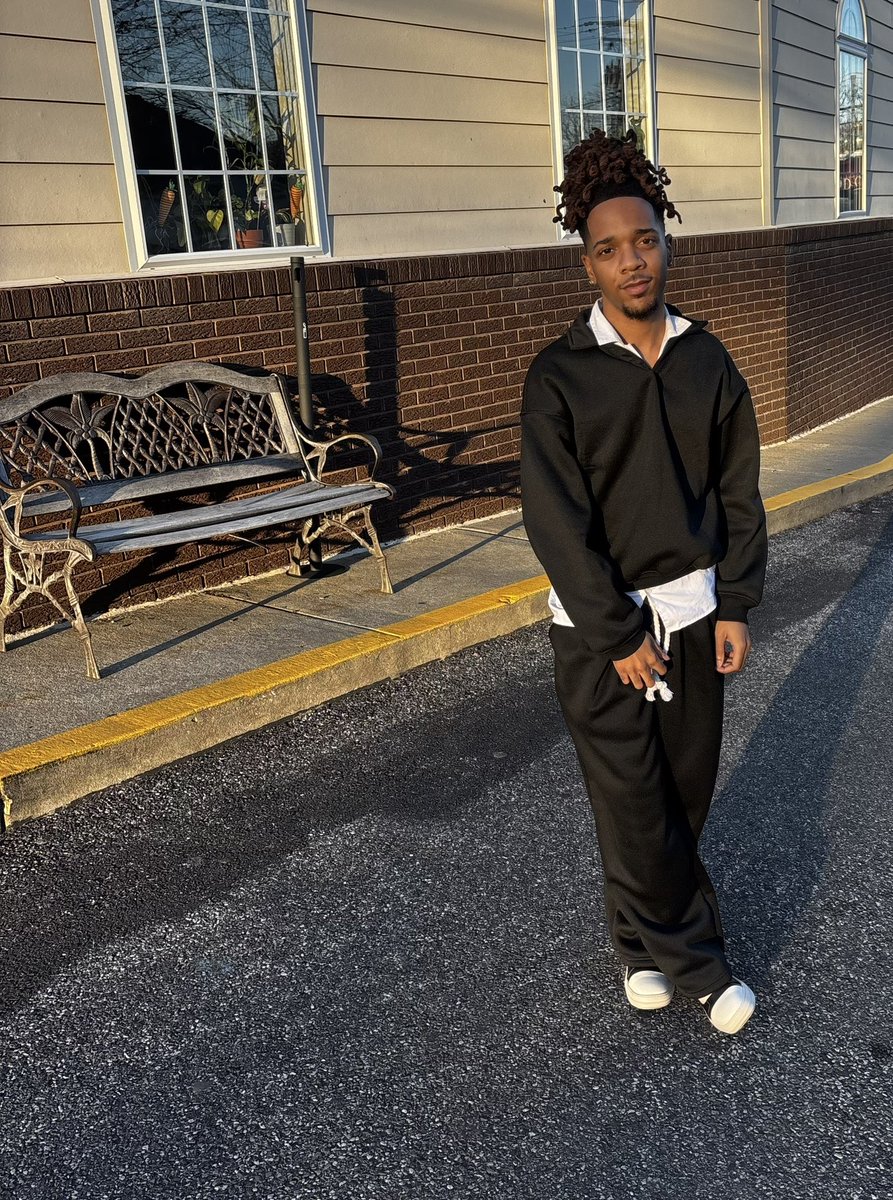 AlmightyKevvo's tweet photo. https://t.co/tEdM43DBSr