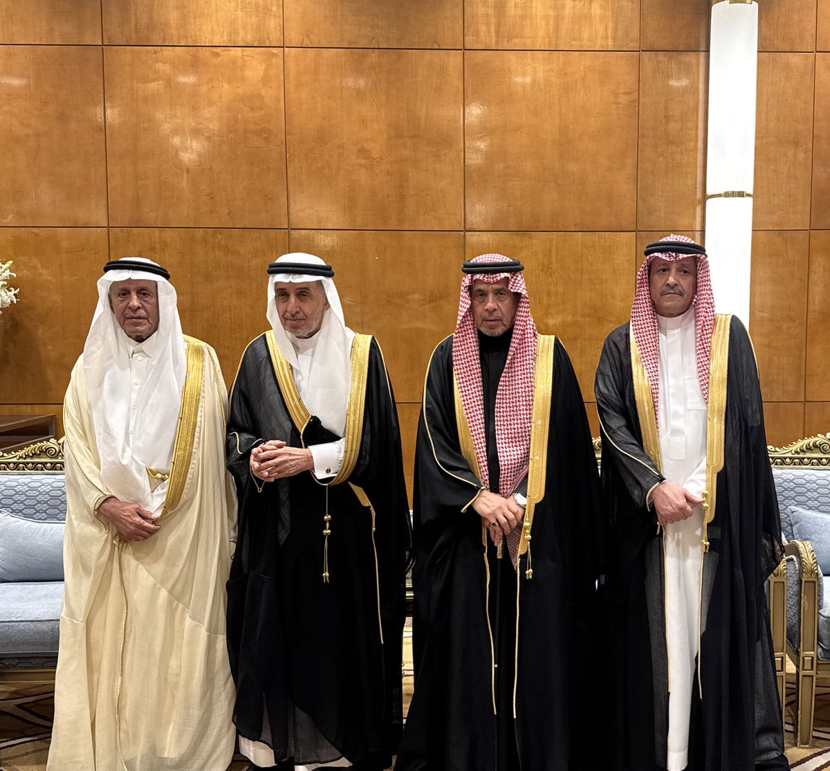 أسرة ال عساكر tweet media