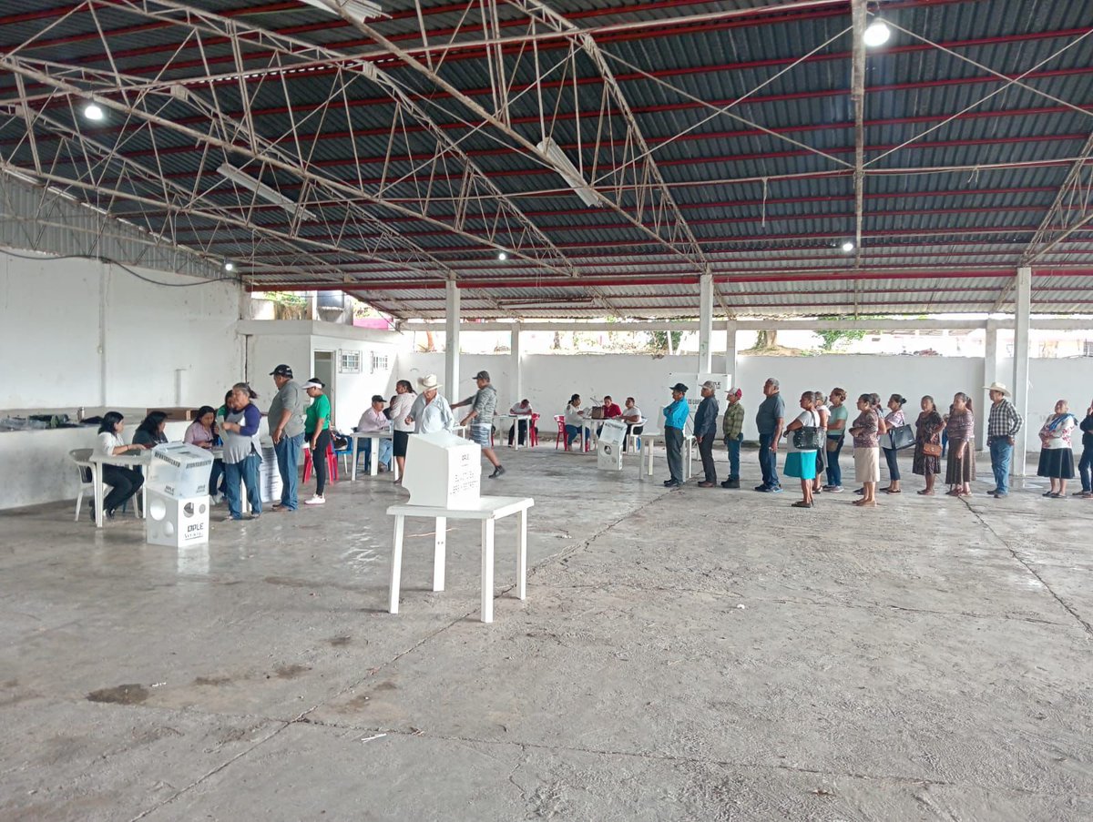 Espejo del Poder tweet media