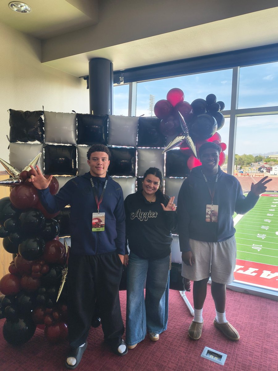 dockmileslove1's tweet photo. I had a great time @NMStateFootball, also had great talks with @CoachSiddiq and @jbmorriscoach . Thank you to @mjgaynor and @ash_dazzle for inviting and hosting me.‼️‼️‼️

@PrepRedzoneNM 
@LaCuevaFootball https://t.co/2hRSYEkzOz