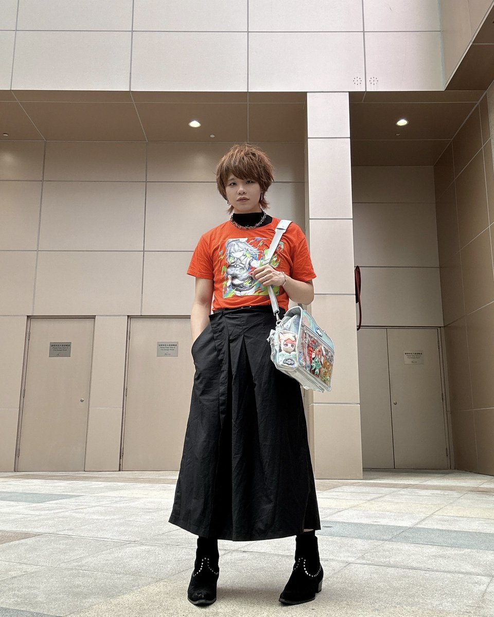 TendoTheo's tweet photo. DRAWN TO DAWN day 2 live viewing in HK. Wawa and Ina put on a great show! 

Being exposed to covers and MVs of more than streams. Seeing Wawa having her concert make me one happy KFP

Wawa if you’re looking, I’m flying to your solo concert

#ootd #TakoTori1stConcert #KFP https://t.co/nvsrBxNbBb