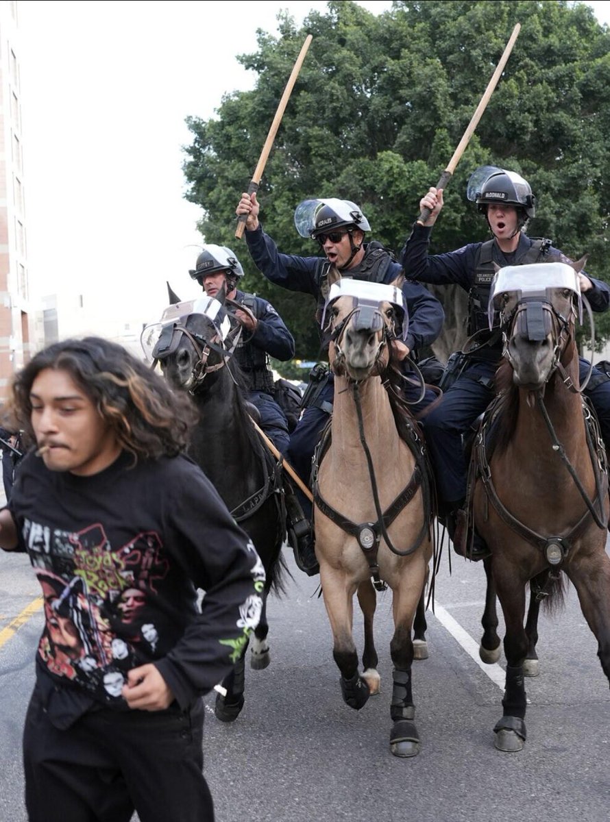 KΛFFΞINΞ BVZZ tweet media