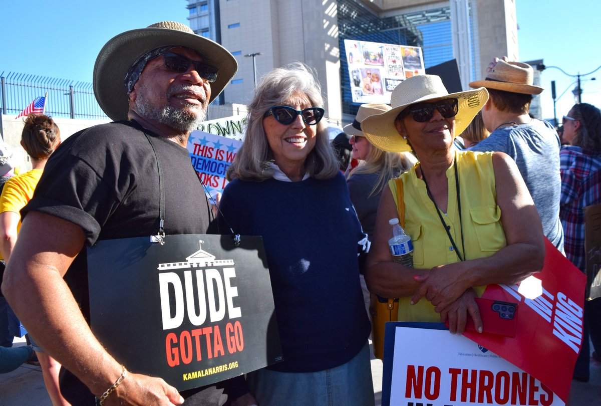 Dina Titus tweet media